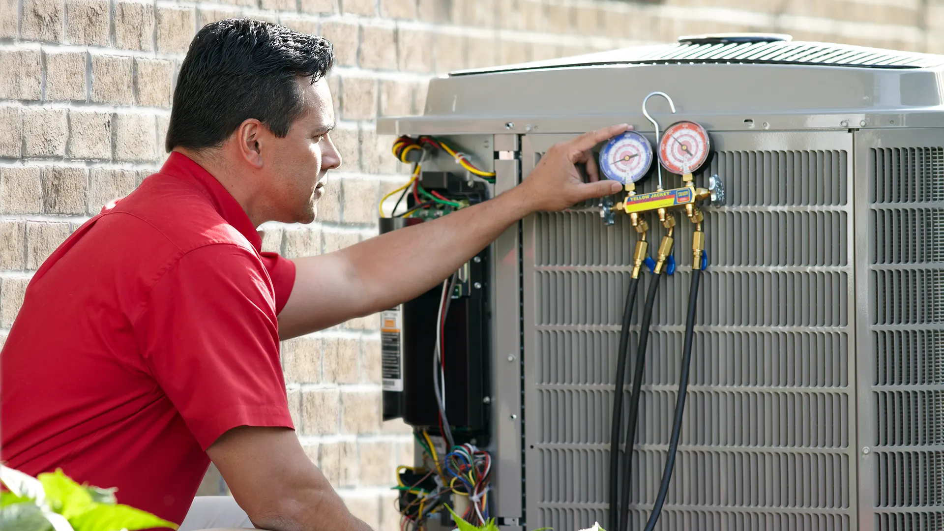 HVAC Technician checking homeowner's outdoor Air Conditioning Unit | HVAC Maintenance | White Sands Cooling and Heating